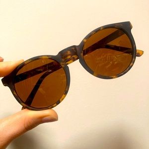 Goodr Circle Gs tortoise shell sunglasses